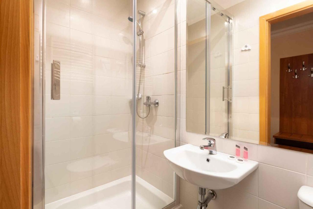 Perla Lesna Nadarzyn Bed & Breakfast Dış mekan fotoğraf